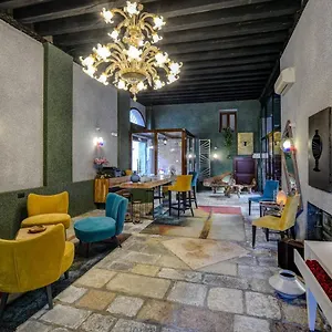 La Corte 3* Venezia