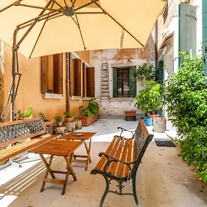 Apartment Queen House, Venice